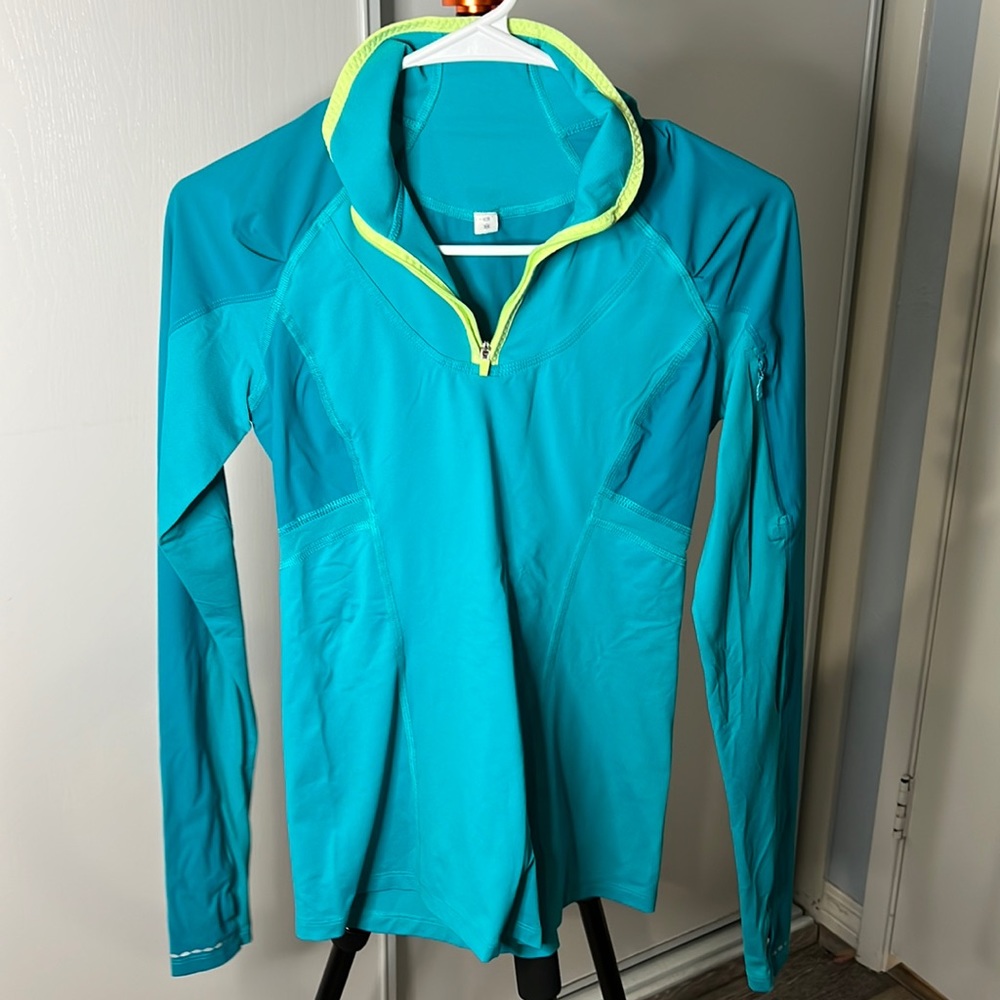 Lululemon top P2P 15